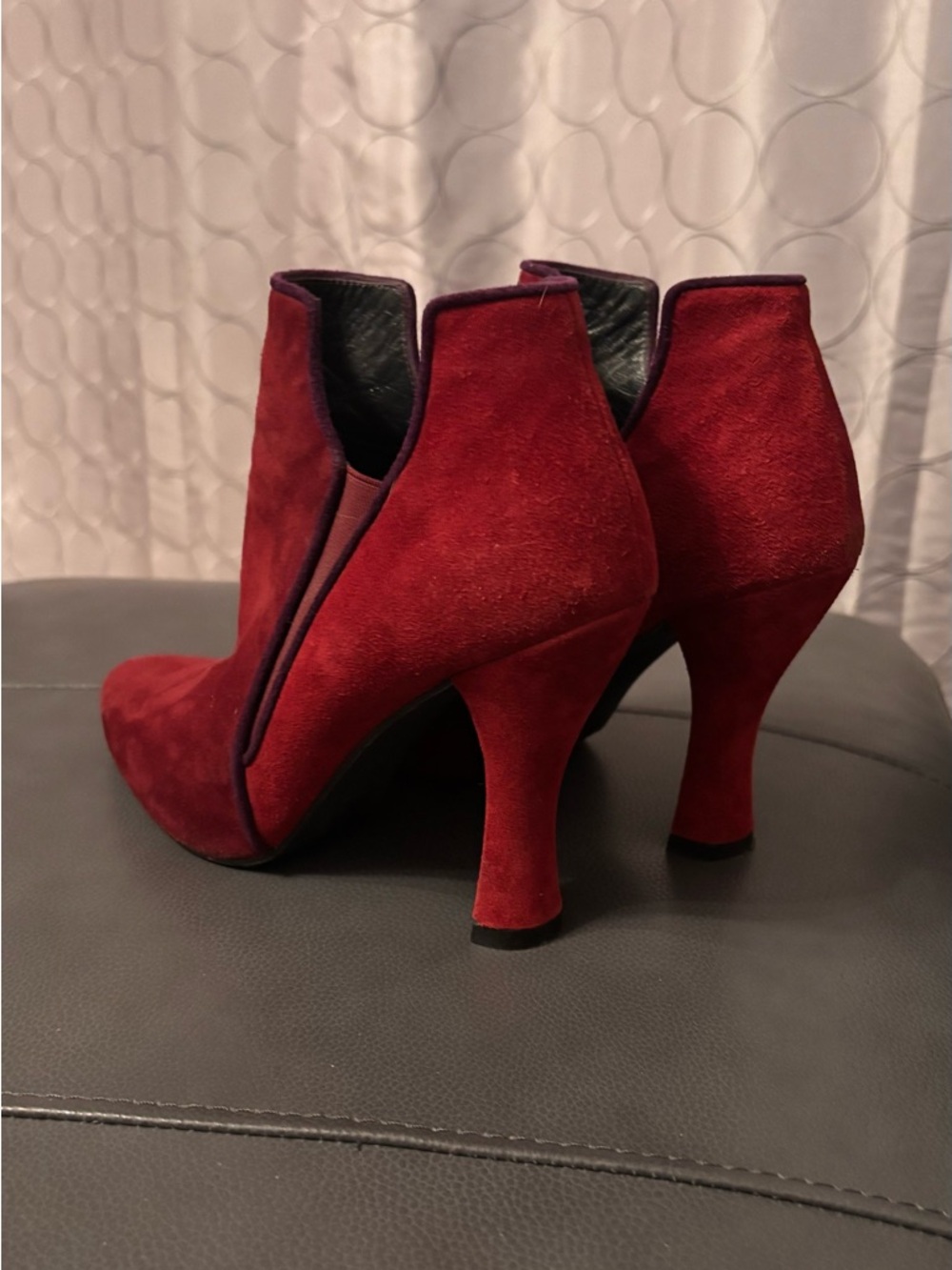 Stuart Weitzman Burgundy Suede Pointed Toe Ankle Booties - Picture 2 of 5